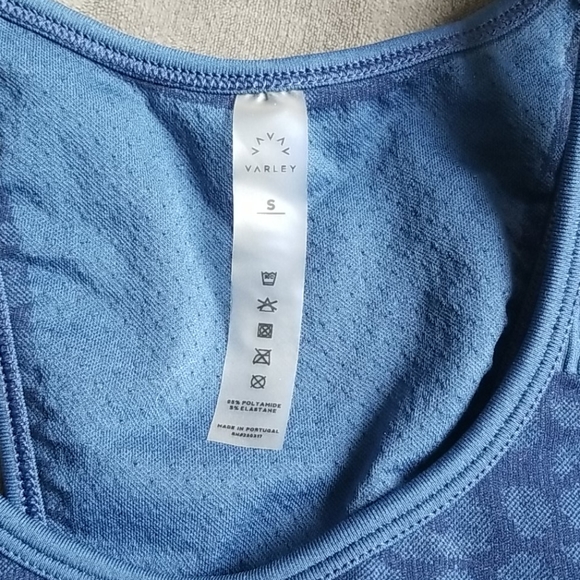 Varley blue leopard print sportsbra - Picture 3 of 3